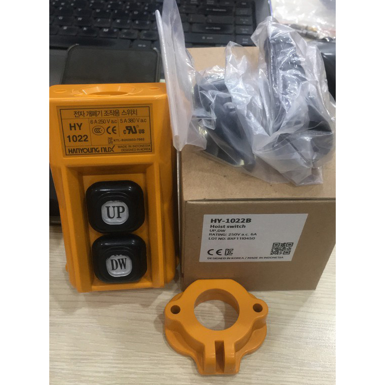 Nhà Phân Phối Điều Khiển Cẩu Trục 2 Nút Hanyoung HY-1022B Giá Tốt